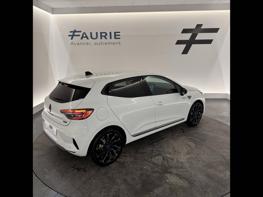 Acheter Renault Clio 5 Clio E-Tech full hybrid 145 ch GSR2 Esprit Alpine 5p neuf dans les concessions du Groupe Faurie