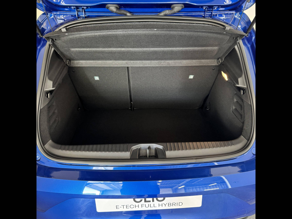 Acheter Renault Clio 5 Clio E-Tech full hybrid 145 ch GSR2 Techno 5p neuf dans les concessions du Groupe Faurie
