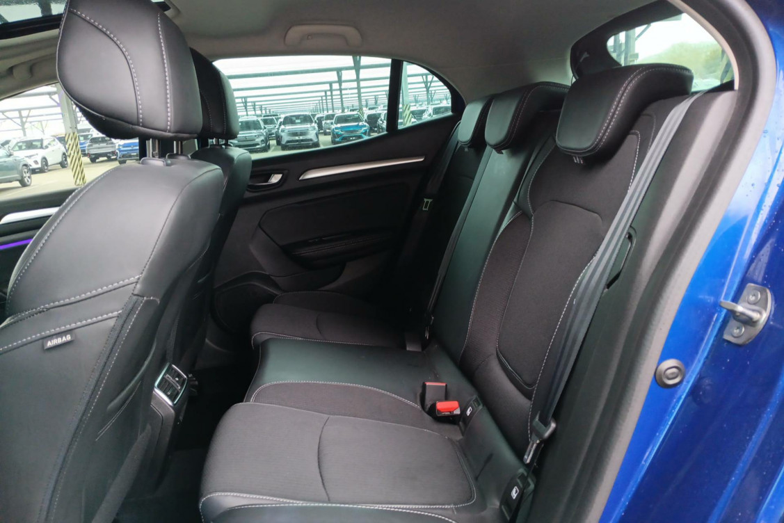 Acheter Renault Megane 4 Megane IV Berline Blue dCi 115 EDC Techno 5p occasion dans les concessions du Groupe Faurie