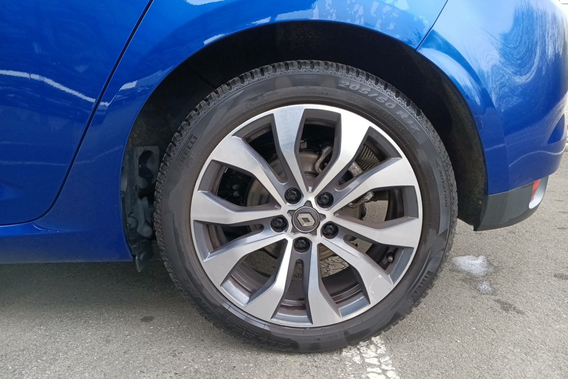 Acheter Renault Megane 4 Megane IV Berline Blue dCi 115 EDC Techno 5p occasion dans les concessions du Groupe Faurie