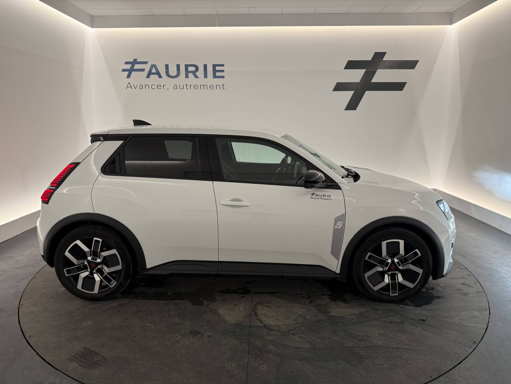 Acheter Renault Renault 5 Renault 5 E-Tech Electrique 150 ch autonomie confort Techno 5p neuf dans les concessions du Groupe Faurie
