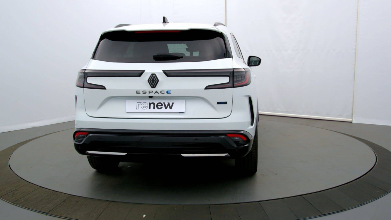 Acheter Renault Espace 6 Espace E-Tech hybrid 200 esprit Alpine 5p occasion dans les concessions du Groupe Faurie