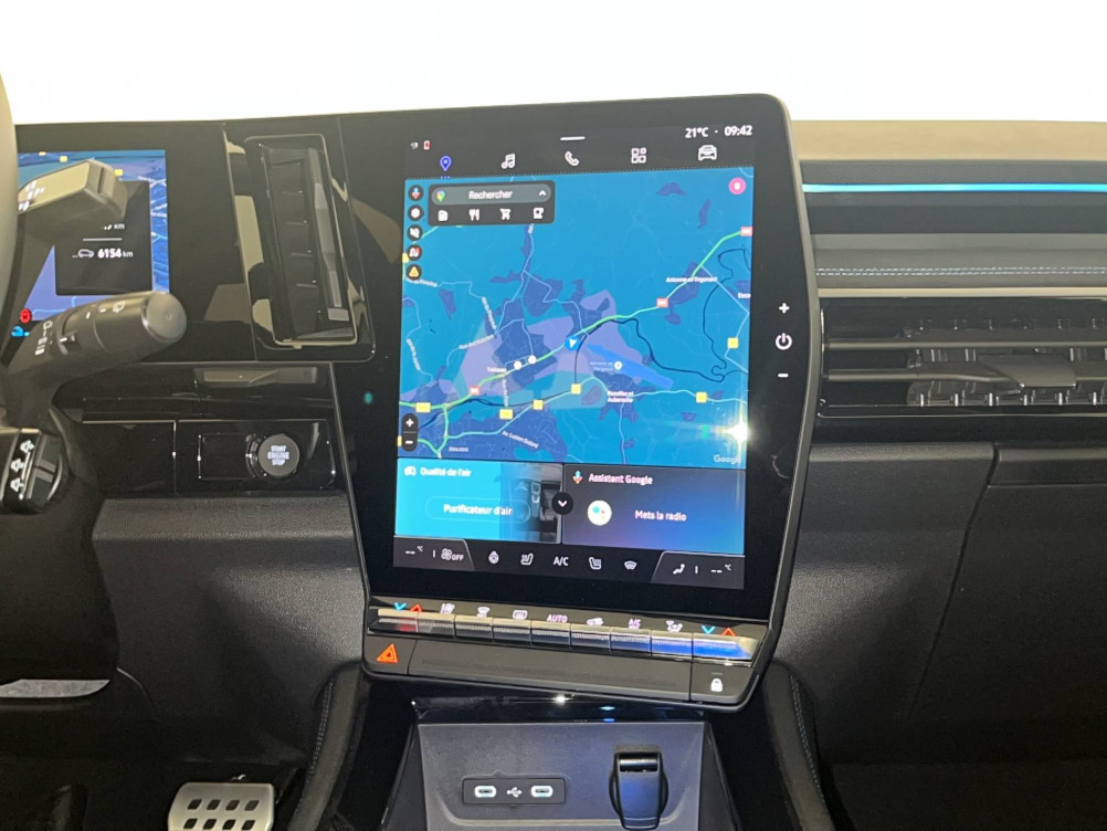 Acheter Renault Espace 6 Espace E-Tech hybrid 200 esprit Alpine 5p occasion dans les concessions du Groupe Faurie
