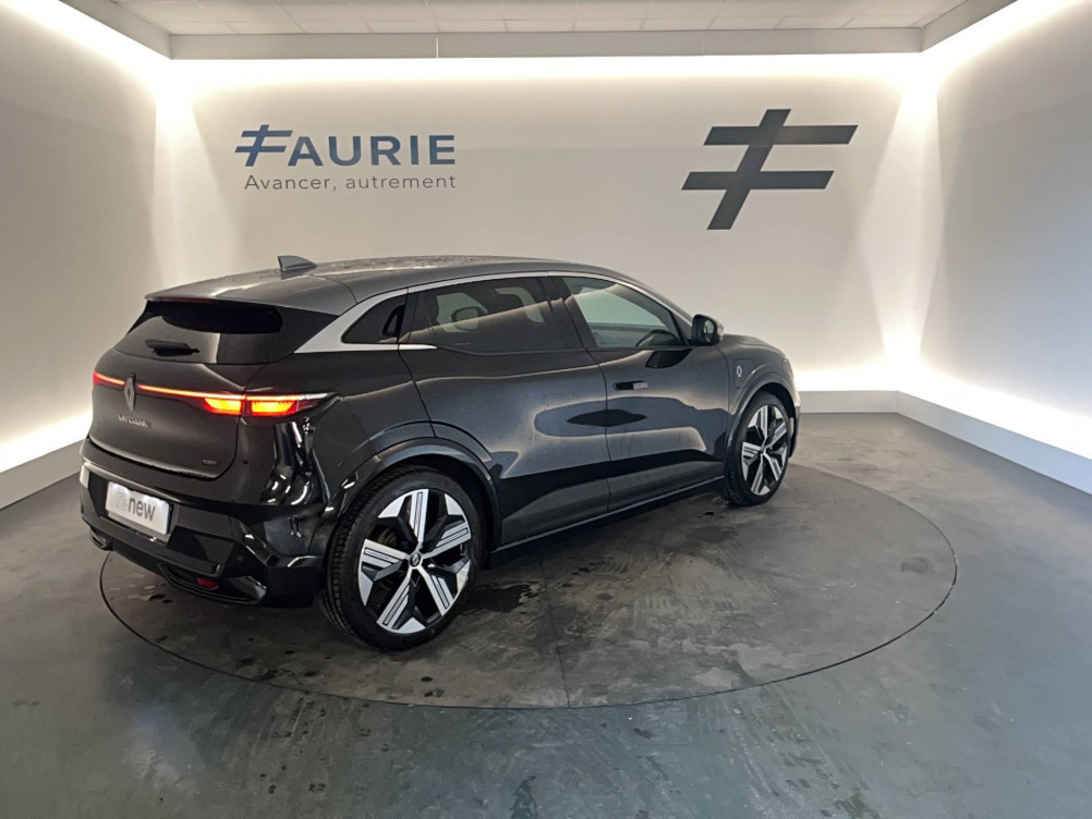 Acheter Renault Megane E-Tech Megane E-Tech EV60 220 ch optimum charge Iconic 5p occasion dans les concessions du Groupe Faurie