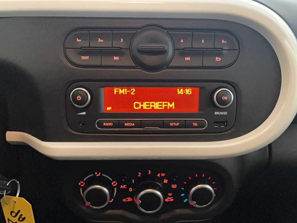 Acheter Renault Twingo 3 Twingo III 0.9 TCe 90 Energy E6C Intens 5p occasion dans les concessions du Groupe Faurie