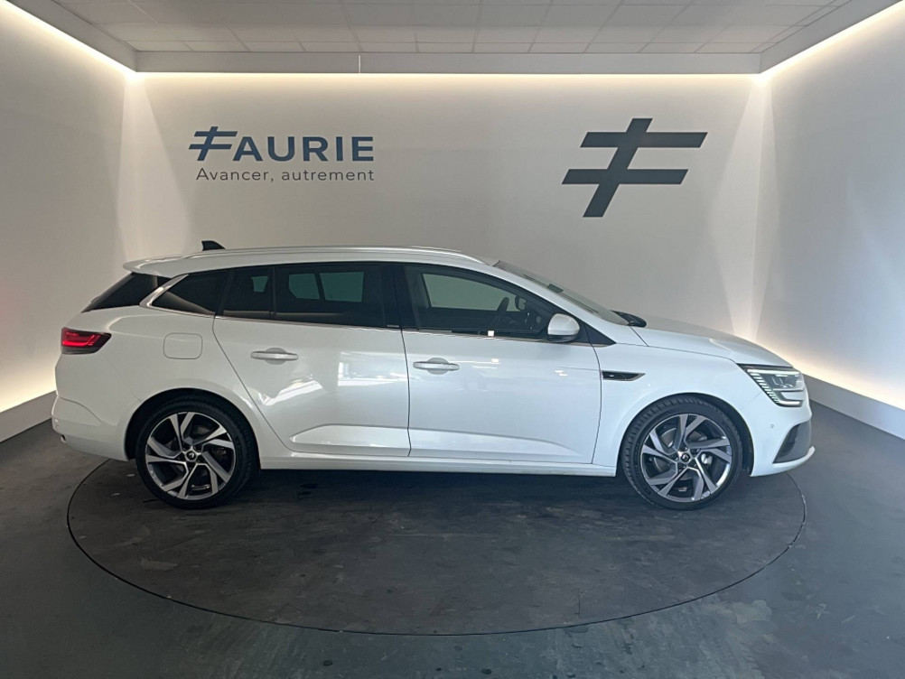 Acheter Renault Megane 4 Mégane IV Estate E-TECH Plug-In Hybride 160 R.S. Line 5p occasion dans les concessions du Groupe Faurie