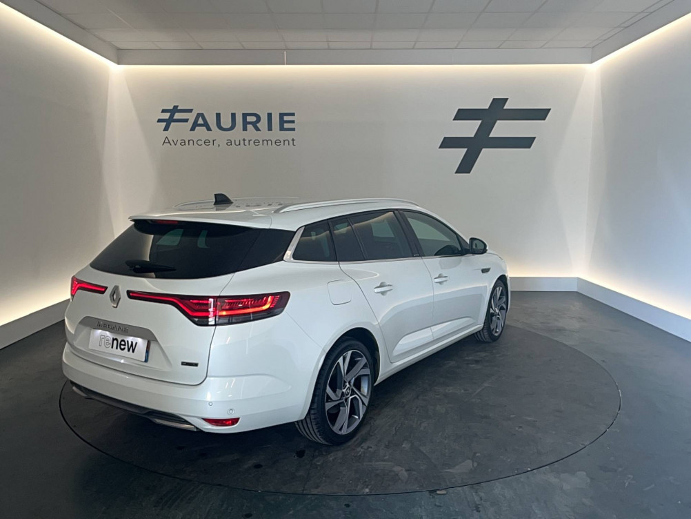 Acheter Renault Megane 4 Mégane IV Estate E-TECH Plug-In Hybride 160 R.S. Line 5p occasion dans les concessions du Groupe Faurie