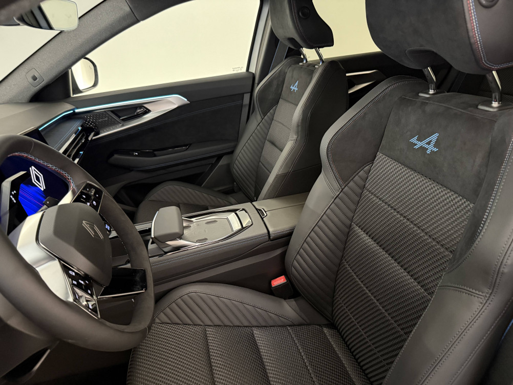Acheter Renault Austral Austral full hybrid E-Tech 200 ch Esprit Alpine 5p neuf dans les concessions du Groupe Faurie
