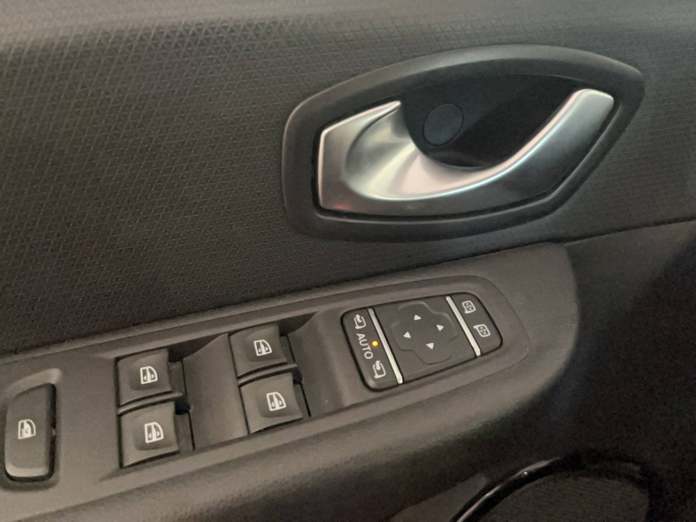 Acheter Renault Clio 4 Clio TCe 90 E6C Intens 5p occasion dans les concessions du Groupe Faurie