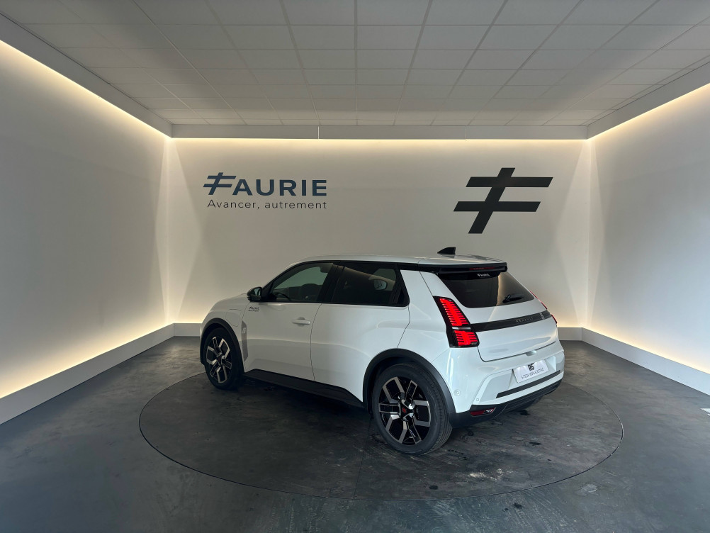 Acheter Renault Renault 5 Renault 5 E-Tech Electrique 150 ch autonomie confort Techno 5p neuf dans les concessions du Groupe Faurie