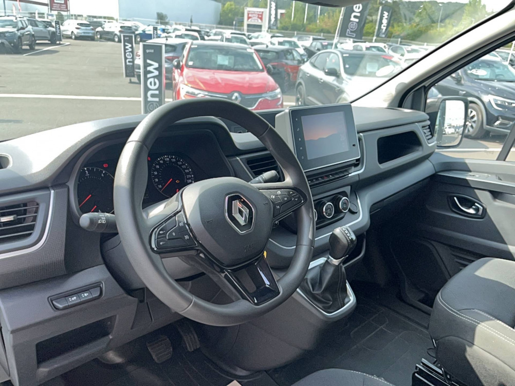 Acheter Renault Trafic 3 TRAFIC FGN L2H1 3000 KG BLUE DCI 170 EDC GRAND CONFORT 4p occasion dans les concessions du Groupe Faurie