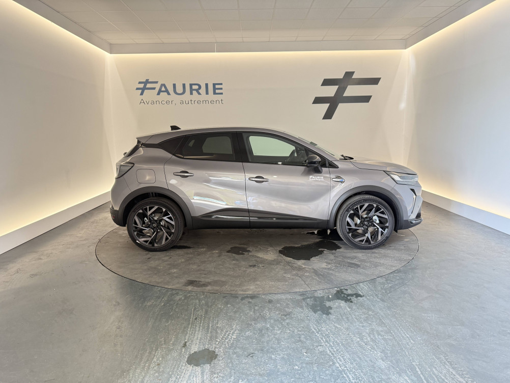 Acheter Renault Captur 2 Captur E-Tech full hybrid 160 ch esprit Alpine 5p neuf dans les concessions du Groupe Faurie