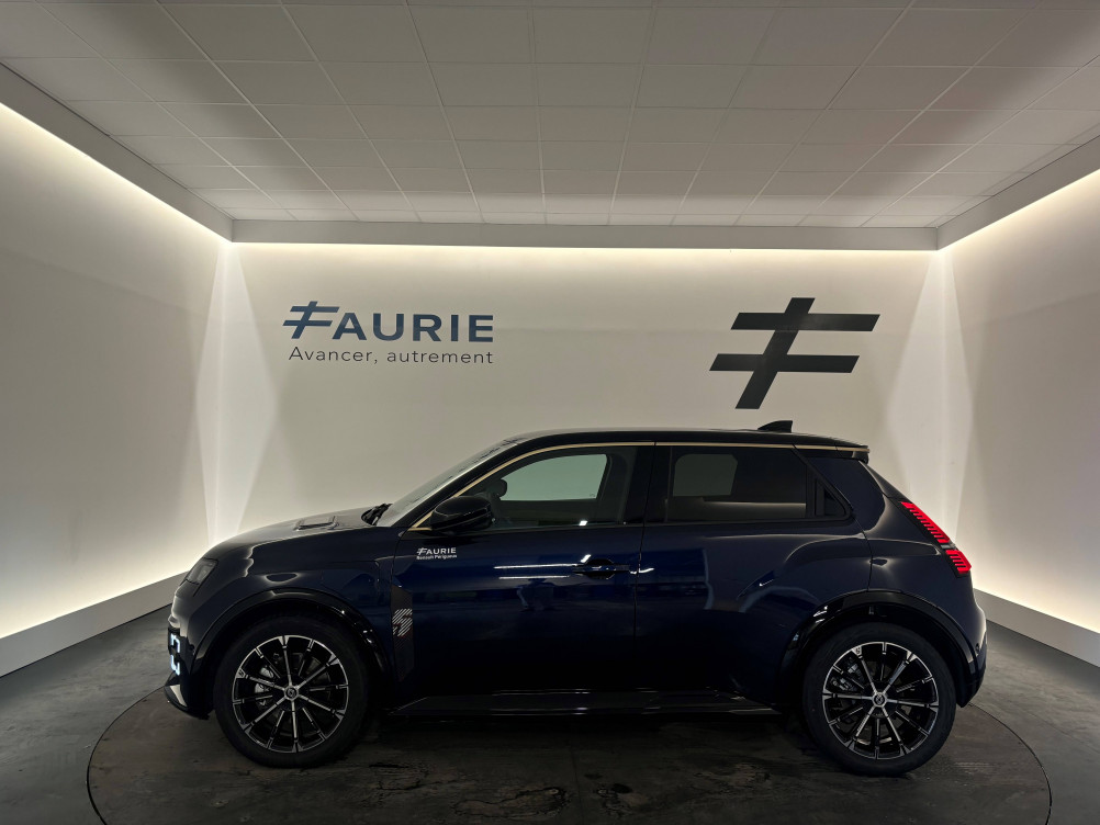 Acheter Renault Renault 5 Renault 5 E-Tech Electrique 150 ch autonomie confort Iconic cinq 5p neuf dans les concessions du Groupe Faurie