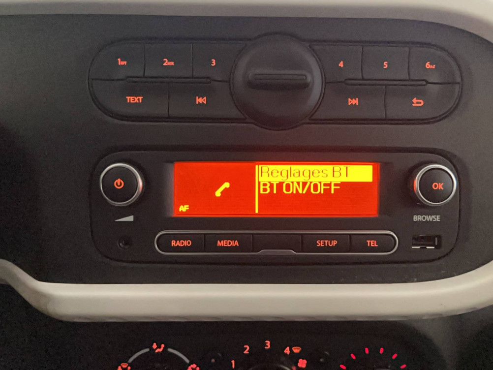 Acheter Renault Twingo 3 Twingo III 0.9 TCe 90 Energy Zen 5p occasion dans les concessions du Groupe Faurie