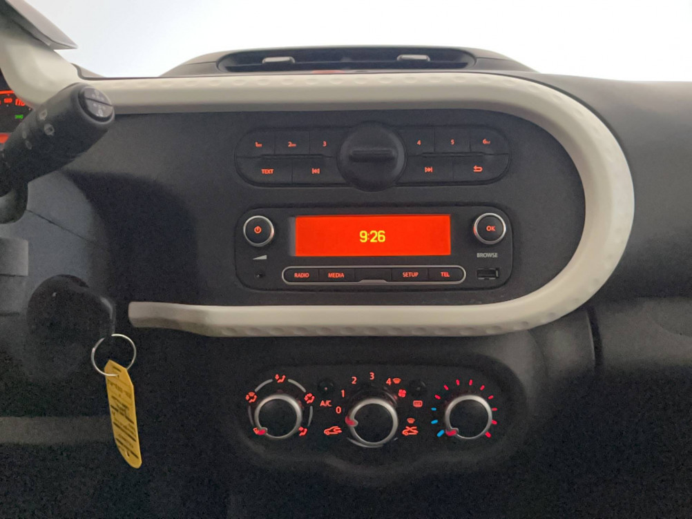Acheter Renault Twingo 3 Twingo III 0.9 TCe 90 Energy Zen 5p occasion dans les concessions du Groupe Faurie