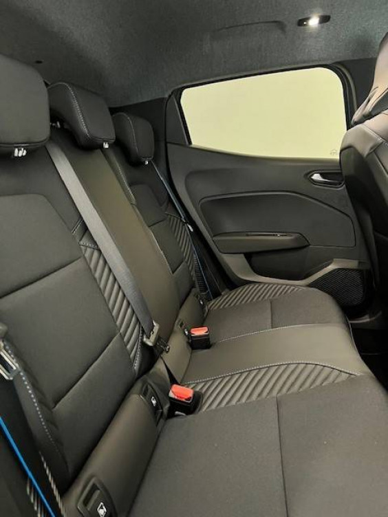 Acheter Renault Clio 5 Clio E-Tech full hybrid 145 ch GSR2 Esprit Alpine 5p neuf dans les concessions du Groupe Faurie