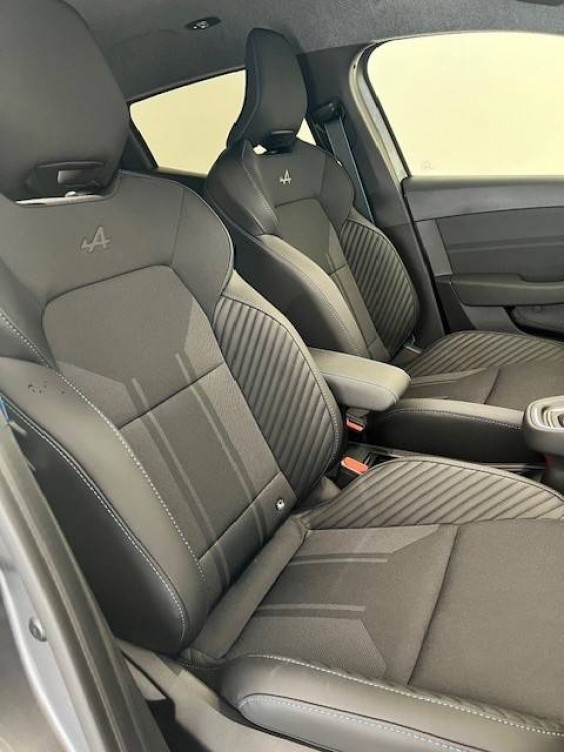 Acheter Renault Clio 5 Clio E-Tech full hybrid 145 ch GSR2 Esprit Alpine 5p neuf dans les concessions du Groupe Faurie