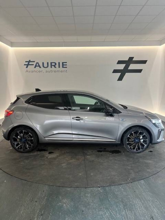 Acheter Renault Clio 5 Clio E-Tech full hybrid 145 ch GSR2 Esprit Alpine 5p neuf dans les concessions du Groupe Faurie