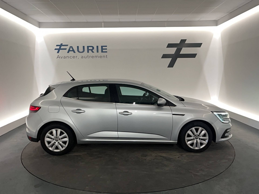 Acheter Renault Megane 4 Mégane IV Berline Blue dCi 115 Business 5p occasion dans les concessions du Groupe Faurie