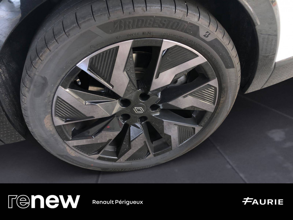 Acheter Renault Rafale Rafale E-Tech full hybrid 200 esprit Alpine 5p occasion dans les concessions du Groupe Faurie