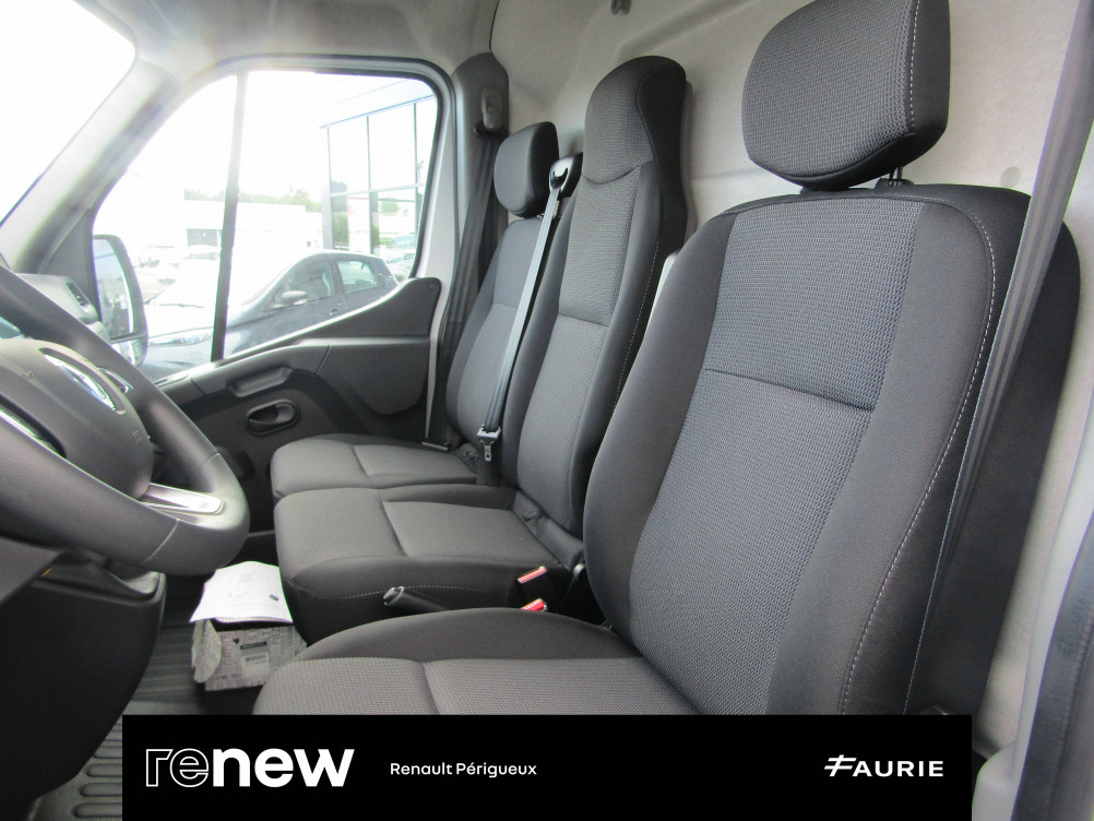 Acheter Renault Master 3 MASTER FGN TRAC F3300 L2H2 BLUE DCI 135 GRAND CONFORT 4p occasion dans les concessions du Groupe Faurie