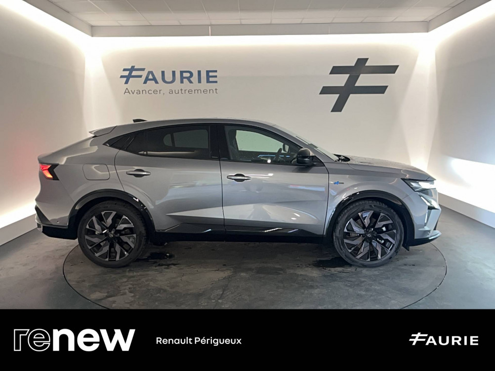Acheter Renault Rafale Rafale E-Tech full hybrid 200 esprit Alpine 5p occasion dans les concessions du Groupe Faurie