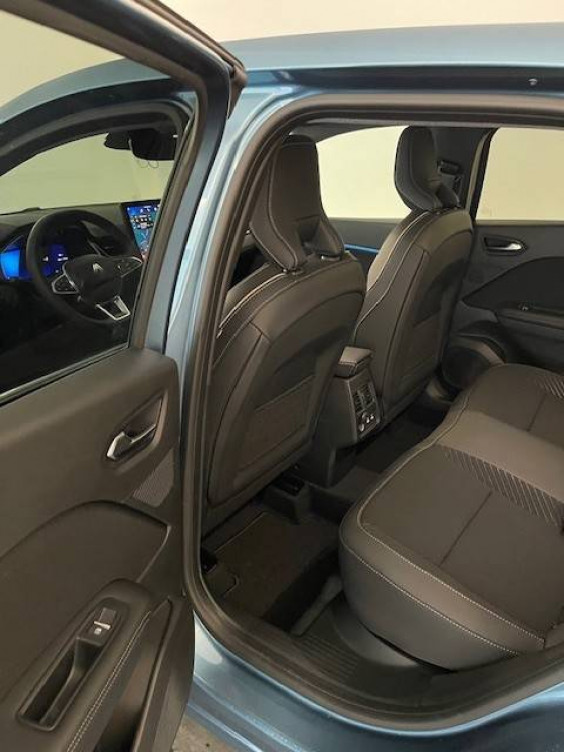 Acheter Renault Symbioz Symbioz E-Tech full hybrid 160 ch Iconic 5p neuf dans les concessions du Groupe Faurie