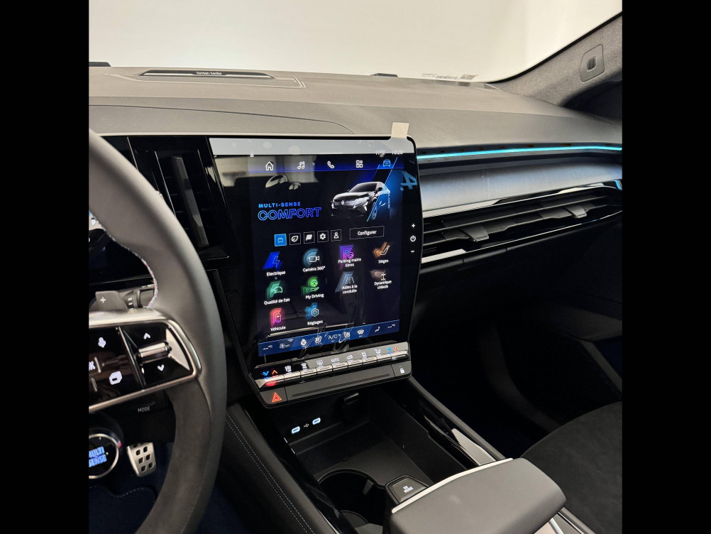 Acheter Renault Rafale Rafale hyper hybrid E-Tech 4x4 300 atelier Alpine 5p neuf dans les concessions du Groupe Faurie