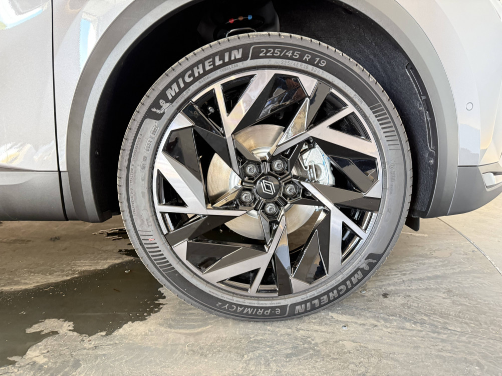 Acheter Renault Captur 2 Captur E-Tech full hybrid 160 ch esprit Alpine 5p neuf dans les concessions du Groupe Faurie