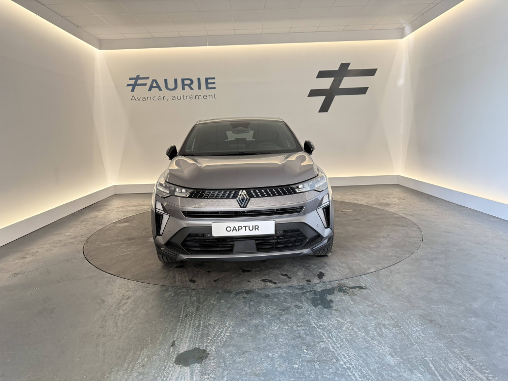 Acheter Renault Captur 2 Captur E-Tech full hybrid 160 ch esprit Alpine 5p neuf dans les concessions du Groupe Faurie