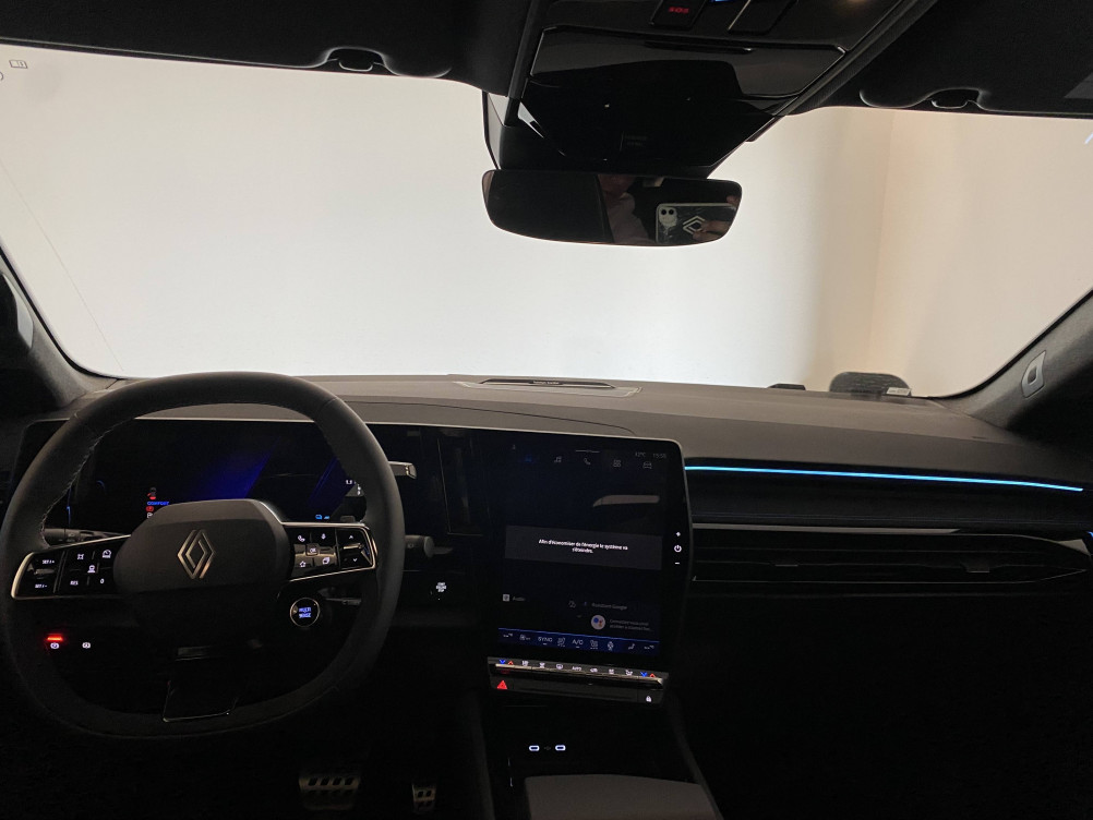Acheter Renault Austral Austral full hybrid E-Tech 200 ch Esprit Alpine 5p neuf dans les concessions du Groupe Faurie