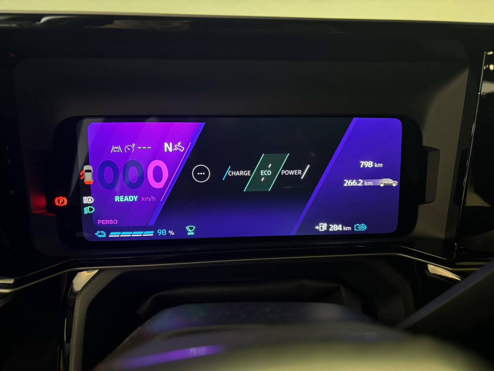 Acheter Renault Renault 4 Renault 4 E-Tech Electrique 150 ch autonomie confort Iconic 5p neuf dans les concessions du Groupe Faurie