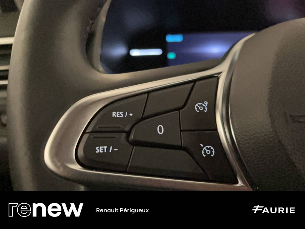 Acheter Renault Clio 5 Clio E-Tech full hybrid 145 Evolution 5p occasion dans les concessions du Groupe Faurie