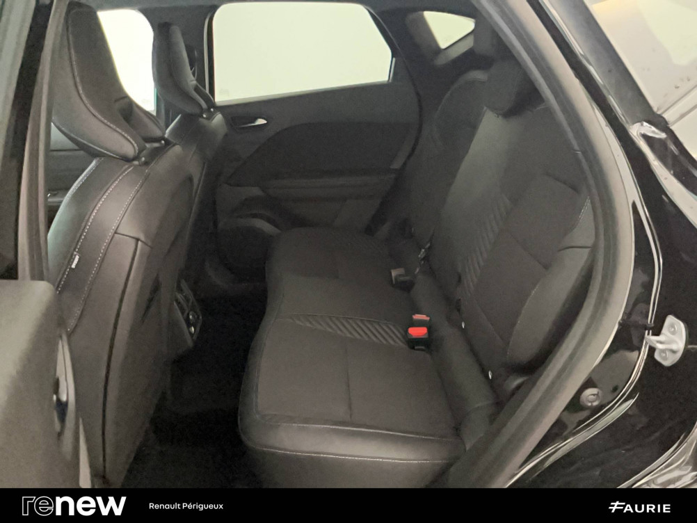 Acheter Renault Captur 2 Captur E-Tech full hybrid 145 ch esprit Alpine 5p occasion dans les concessions du Groupe Faurie