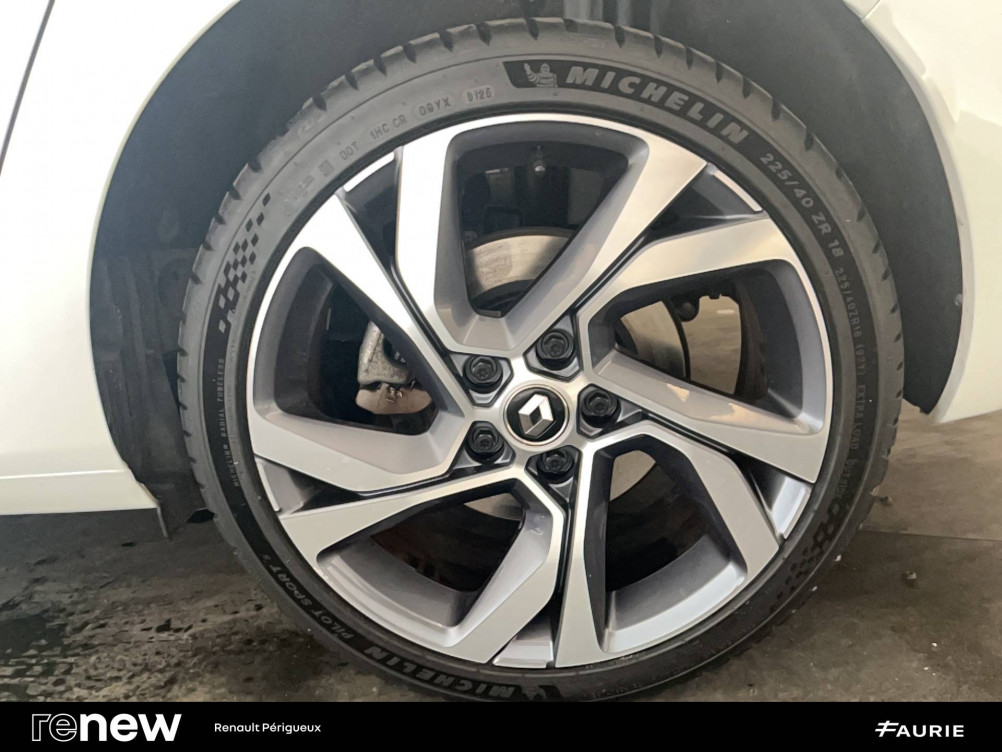 Acheter Renault Megane 4 Mégane IV Estate E-TECH Plug-In Hybride 160 R.S. Line 5p occasion dans les concessions du Groupe Faurie