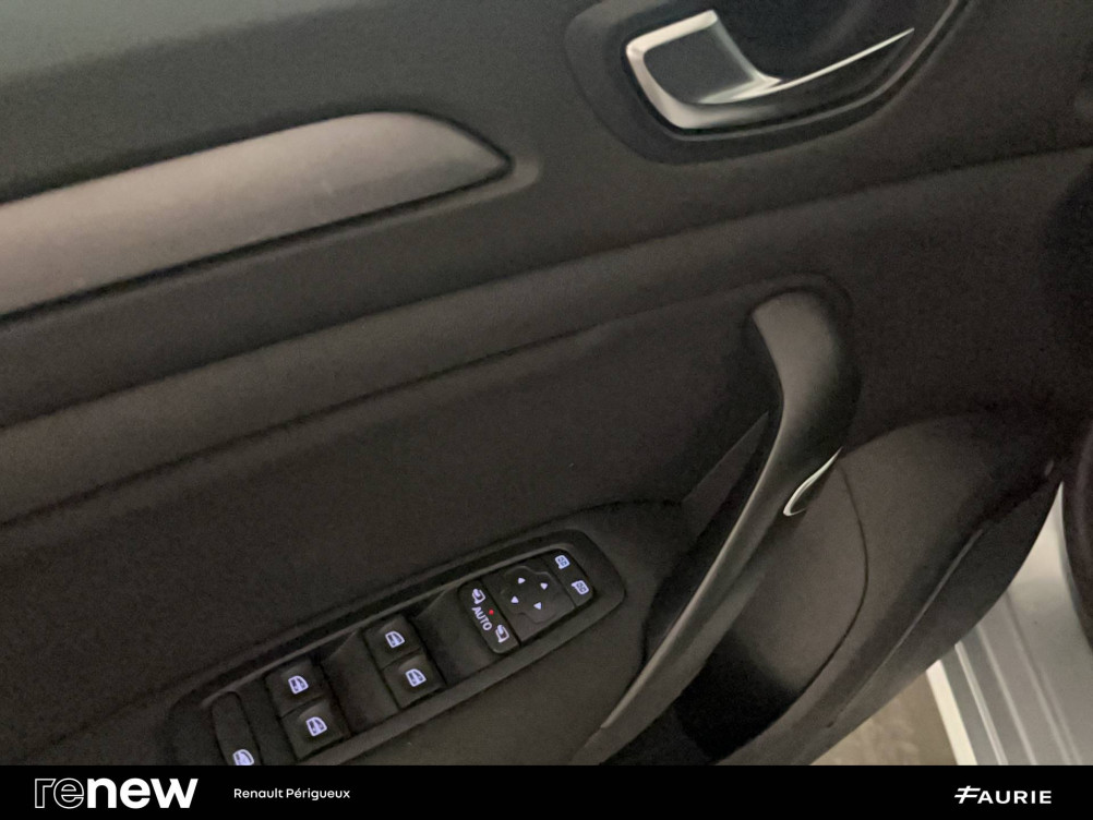 Acheter Renault Megane 4 Mégane IV Berline Blue dCi 115 Business 5p occasion dans les concessions du Groupe Faurie