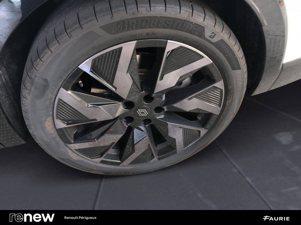 Acheter Renault Rafale Rafale E-Tech full hybrid 200 esprit Alpine 5p occasion dans les concessions du Groupe Faurie