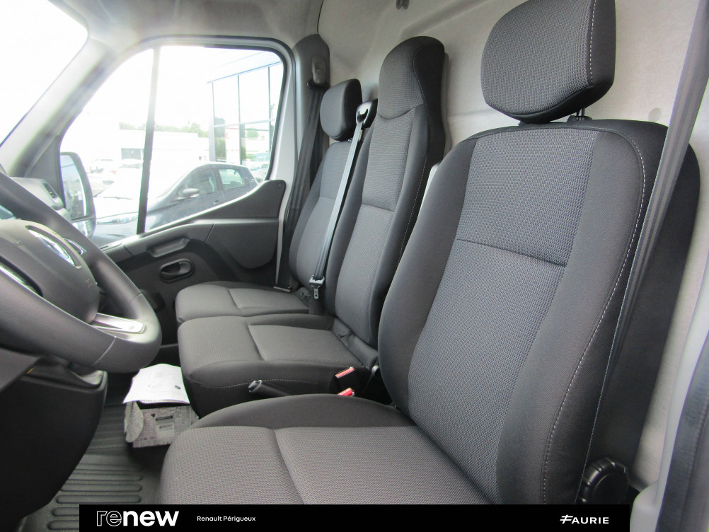 Acheter Renault Master 3 MASTER FGN TRAC F3300 L2H2 BLUE DCI 135 GRAND CONFORT 4p occasion dans les concessions du Groupe Faurie