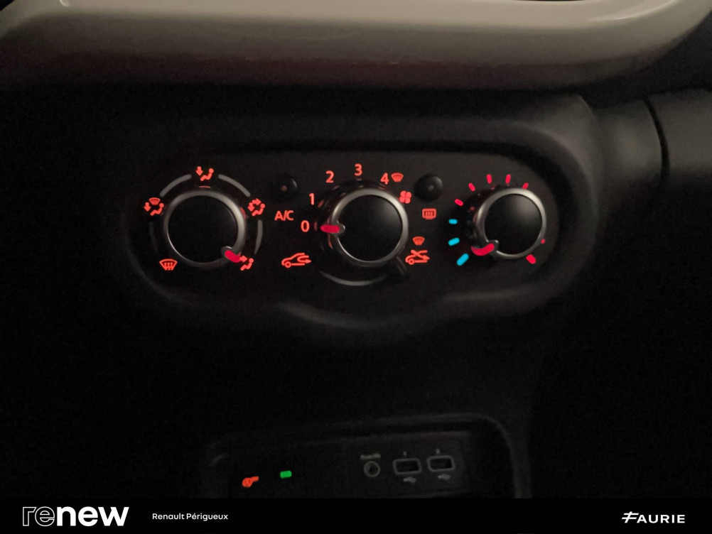Acheter Renault Twingo 3 Twingo III TCe 95 Intens 5p occasion dans les concessions du Groupe Faurie