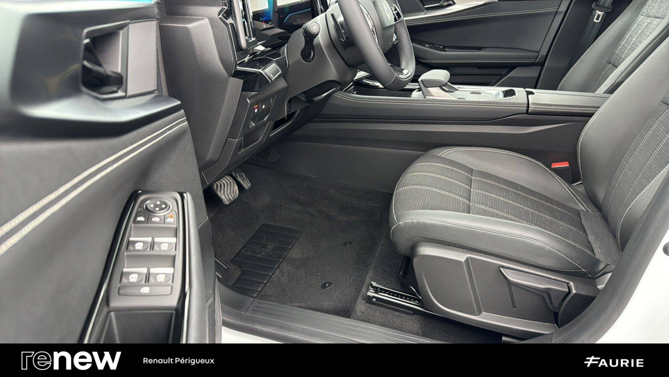 Acheter Renault Austral Austral E-Tech full hybrid 200 GSR2 Techno 5p occasion dans les concessions du Groupe Faurie