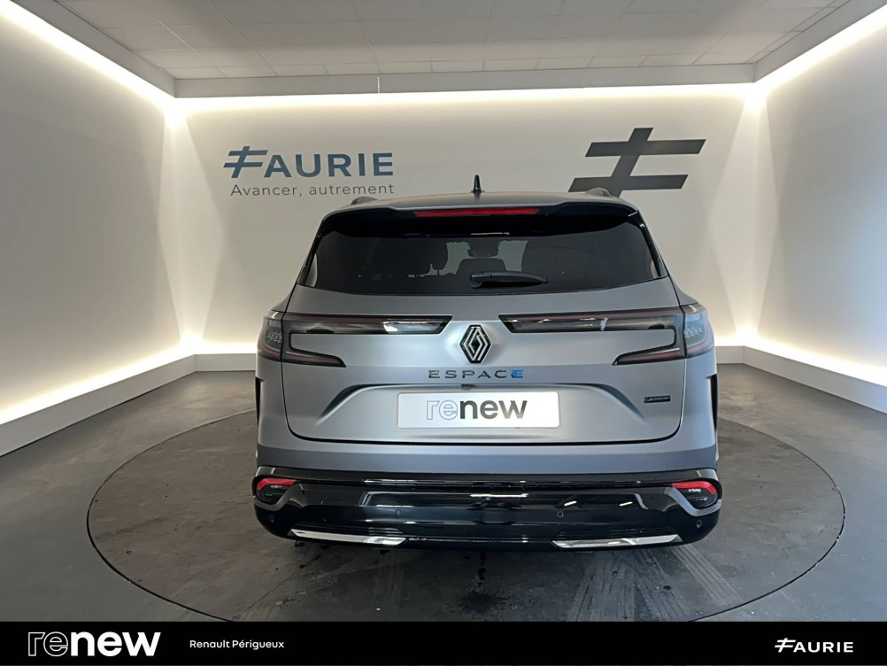 Acheter Renault Espace 6 Espace E-Tech full hybrid 200 GSR2 esprit Alpine 5p occasion dans les concessions du Groupe Faurie