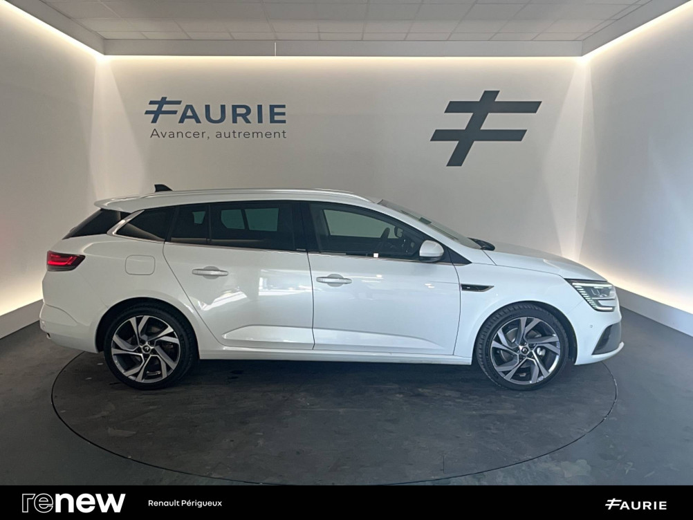 Acheter Renault Megane 4 Mégane IV Estate E-TECH Plug-In Hybride 160 R.S. Line 5p occasion dans les concessions du Groupe Faurie