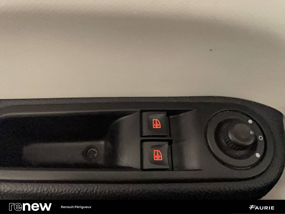 Acheter Renault Twingo 3 Twingo III TCe 95 Intens 5p occasion dans les concessions du Groupe Faurie