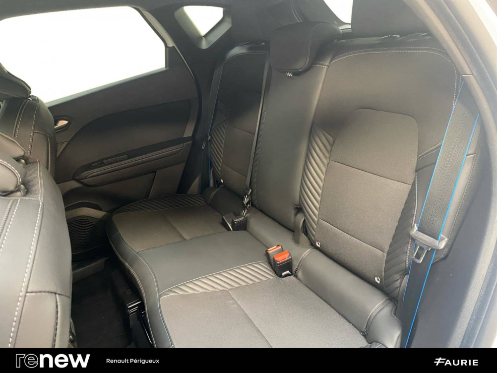Acheter Renault Captur 2 Captur E-Tech full hybrid 145 ch esprit Alpine 5p occasion dans les concessions du Groupe Faurie