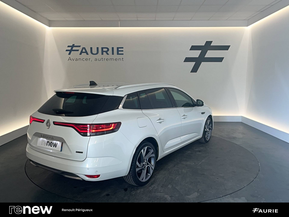Acheter Renault Megane 4 Mégane IV Estate E-TECH Plug-In Hybride 160 R.S. Line 5p occasion dans les concessions du Groupe Faurie