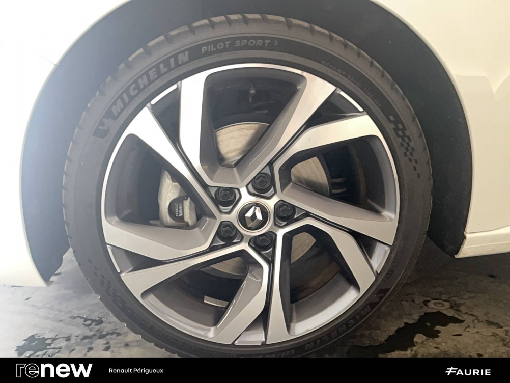 Acheter Renault Megane 4 Mégane IV Estate E-TECH Plug-In Hybride 160 R.S. Line 5p occasion dans les concessions du Groupe Faurie