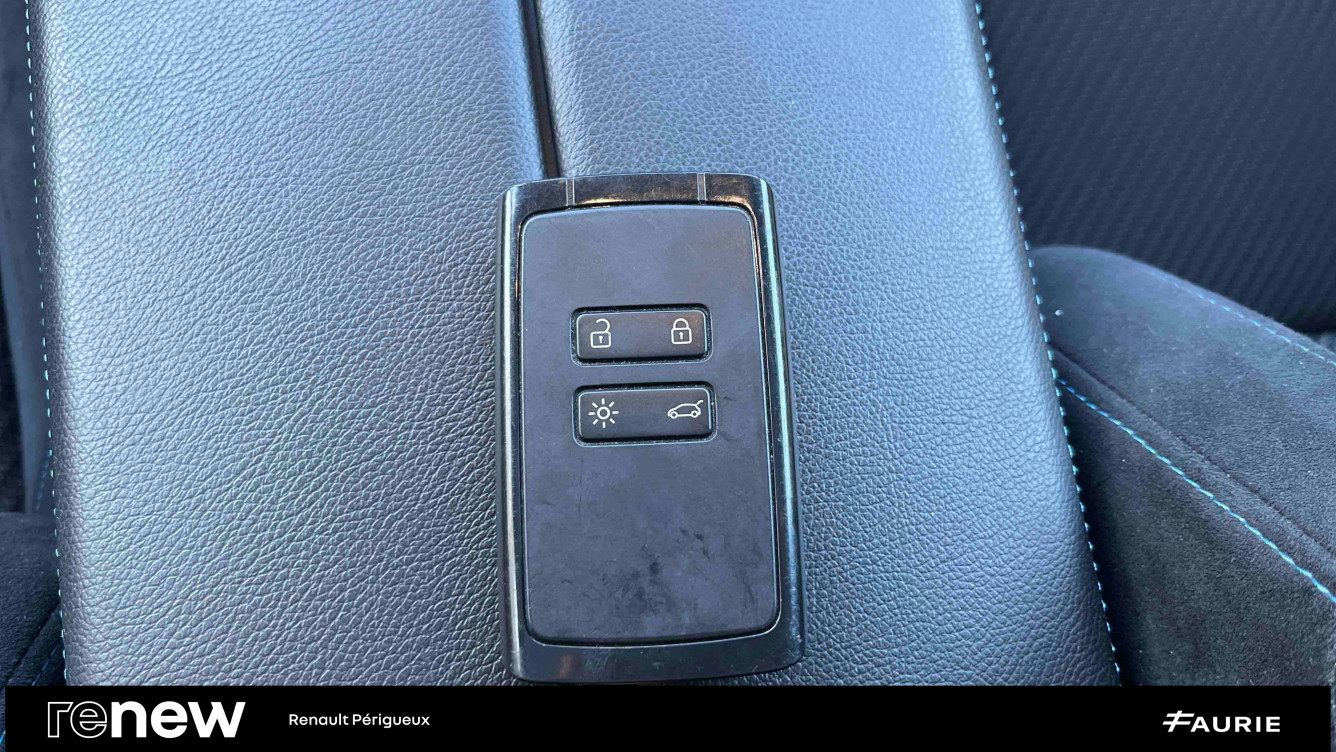 Acheter Renault Espace 6 Espace E-Tech hybrid 200 esprit Alpine 5p occasion dans les concessions du Groupe Faurie