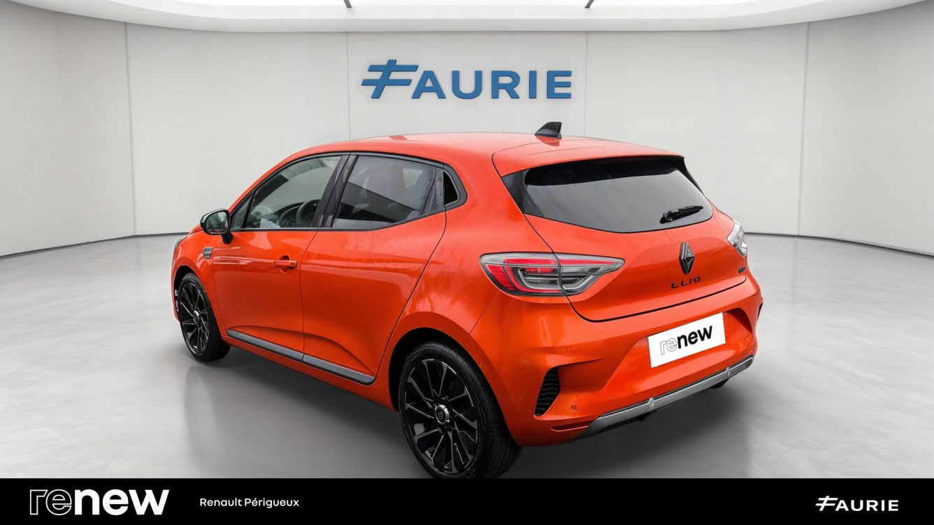 Acheter Renault Clio 5 Clio E-Tech full hybrid 145 Esprit Alpine 5p occasion dans les concessions du Groupe Faurie