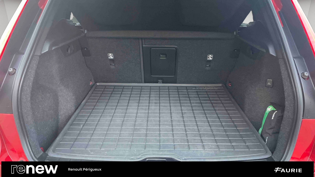 Acheter Volvo XC40 XC40 T2 129 ch Momentum Business 5p occasion dans les concessions du Groupe Faurie