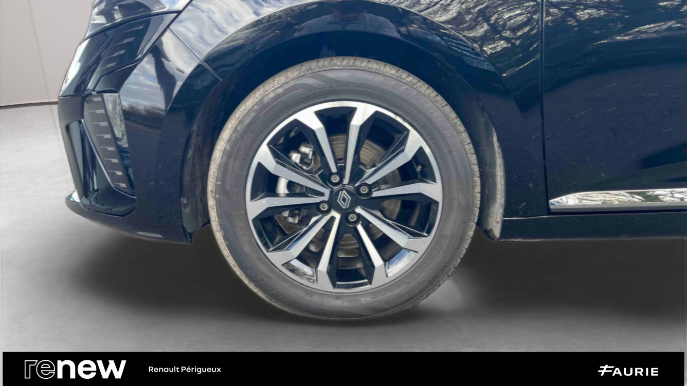 Acheter Renault Clio 5 Clio E-Tech full hybrid 145 ch GSR2 Techno 5p occasion dans les concessions du Groupe Faurie